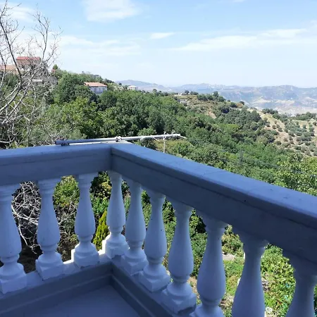 Casa Di Nonna * Carfizzi